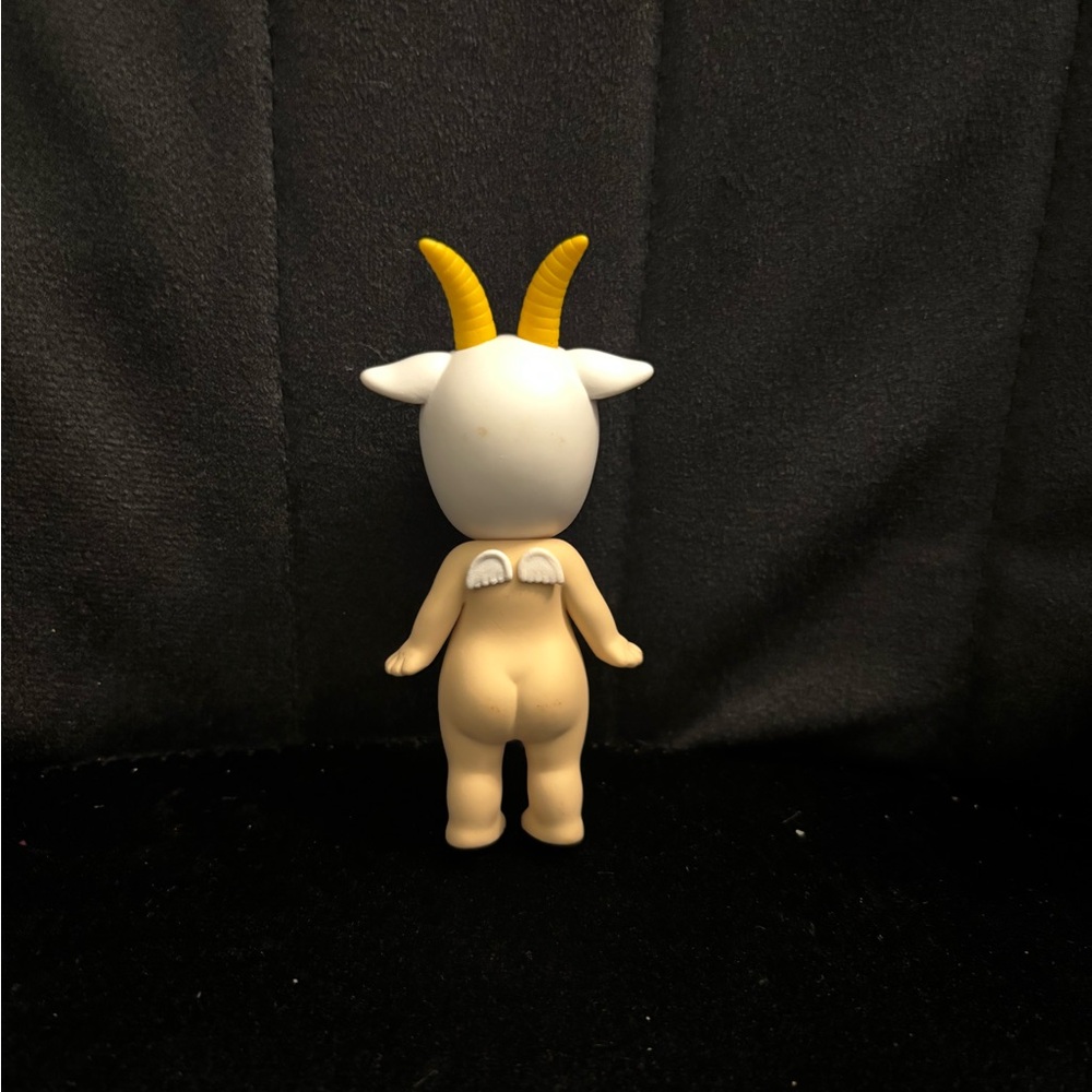 Authentic Sonny Angel Series Bundle - Picture 6 of 10